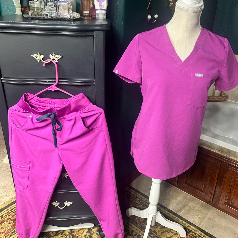 Figs Technical Collection Scrub Set limited edition color xs/xs-p